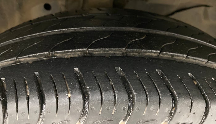 2019 Honda Amaze 1.2 VX CVT I VTEC, Petrol, Automatic, 14,709 km, Right Front Tyre Tread