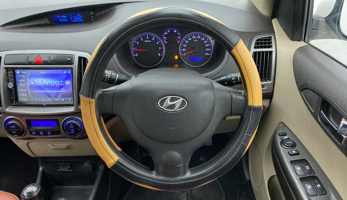 2013 Hyundai i20 MAGNA (O) 1.2, Petrol, Manual, 89,318 km, Steering Wheel Close Up