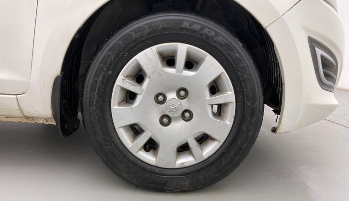 2013 Hyundai i20 MAGNA (O) 1.2, Petrol, Manual, 89,318 km, Right Front Wheel