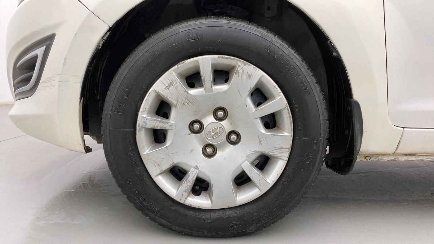 2013 Hyundai i20 MAGNA (O) 1.2, Petrol, Manual, 89,318 km, Left Front Wheel