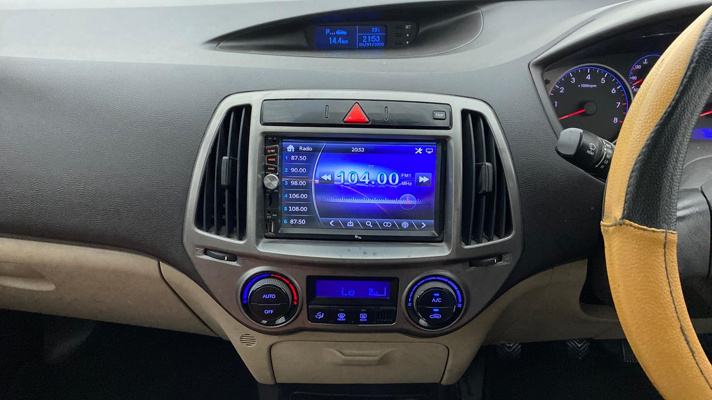 2013 Hyundai i20 MAGNA (O) 1.2, Petrol, Manual, 89,318 km, Air Conditioner