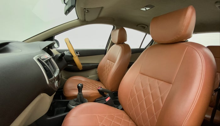 2013 Hyundai i20 MAGNA (O) 1.2, Petrol, Manual, 89,318 km, Right Side Front Door Cabin