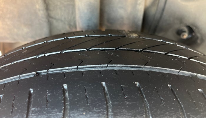 2018 Tata Tiago XZA PETROL, Petrol, Automatic, 71,008 km, Right Rear Tyre Tread