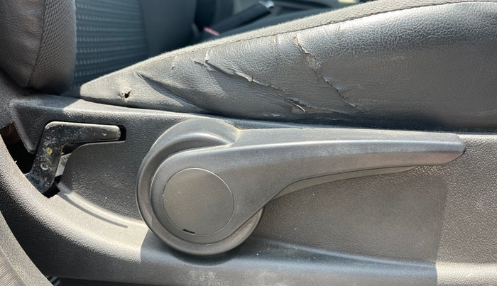 2018 Tata Tiago XZA PETROL, Petrol, Automatic, 71,008 km, Driver Side Adjustment Panel