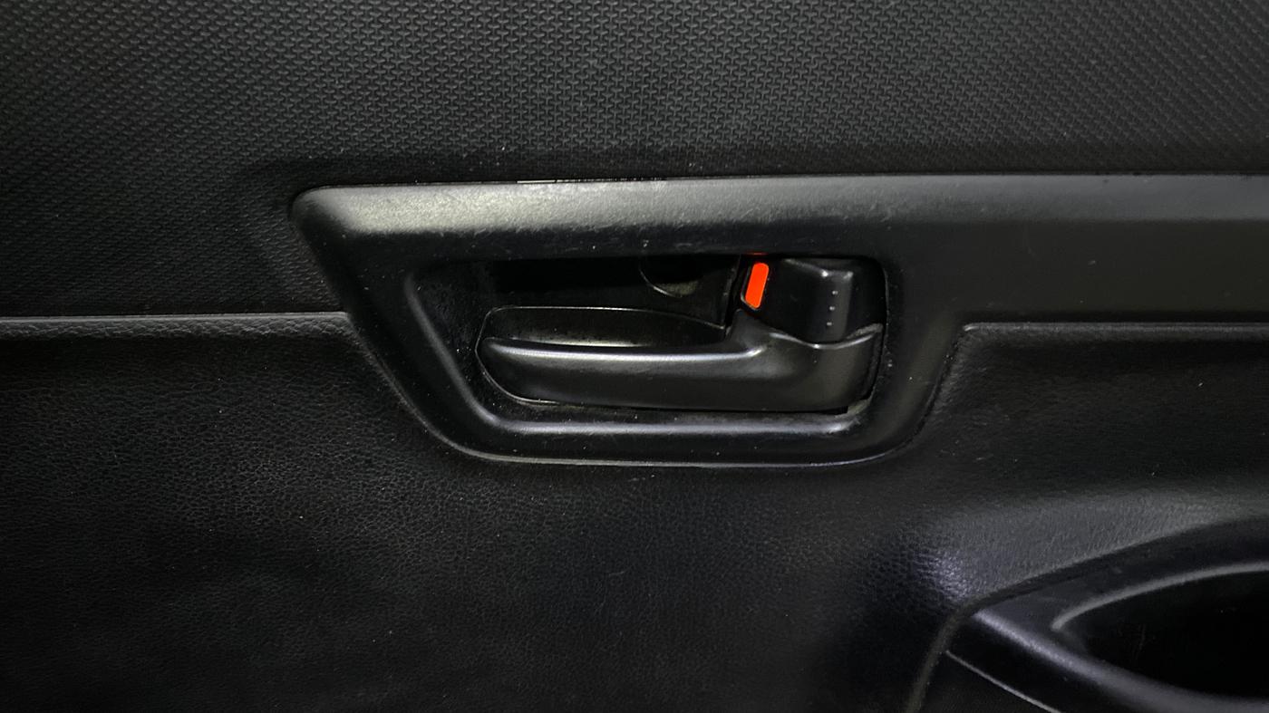 2022 Maruti S PRESSO VXI PLUS AMT, Petrol, Automatic, 39,057 km, Driver Side Door Panels Control