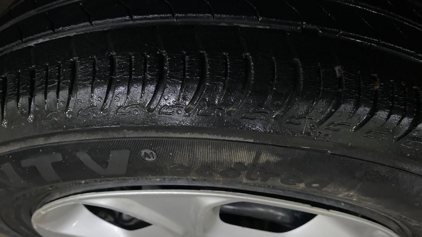 2022 Maruti S PRESSO VXI PLUS AMT, Petrol, Automatic, 39,057 km, Right Front Tyre Tread