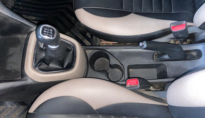 2018 Hyundai Grand i10 SPORTZ 1.2 KAPPA VTVT, Petrol, Manual, 96,033 km, Gear Lever