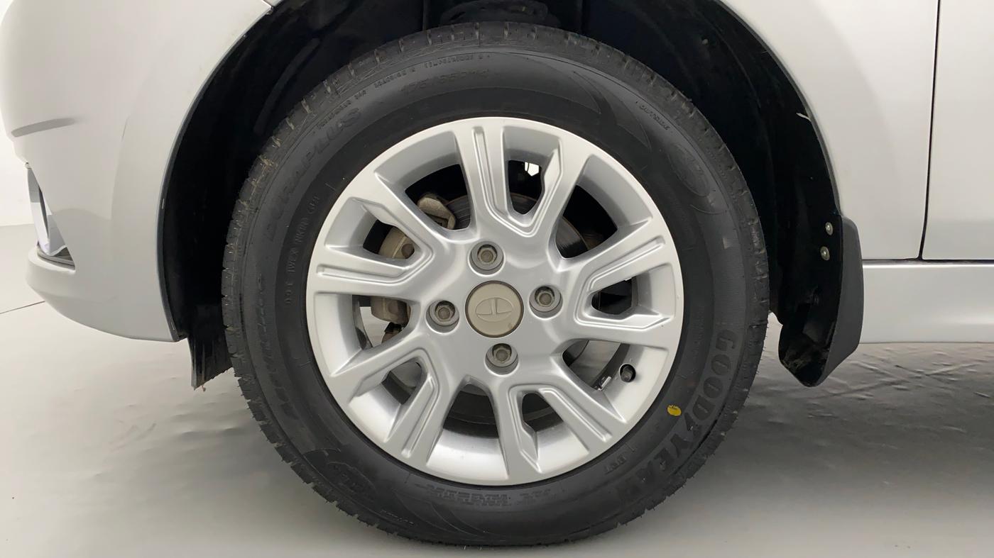 2016 Tata Tiago XZ 1.2 REVOTRON, Petrol, Manual, 27,728 km, Left Front Wheel