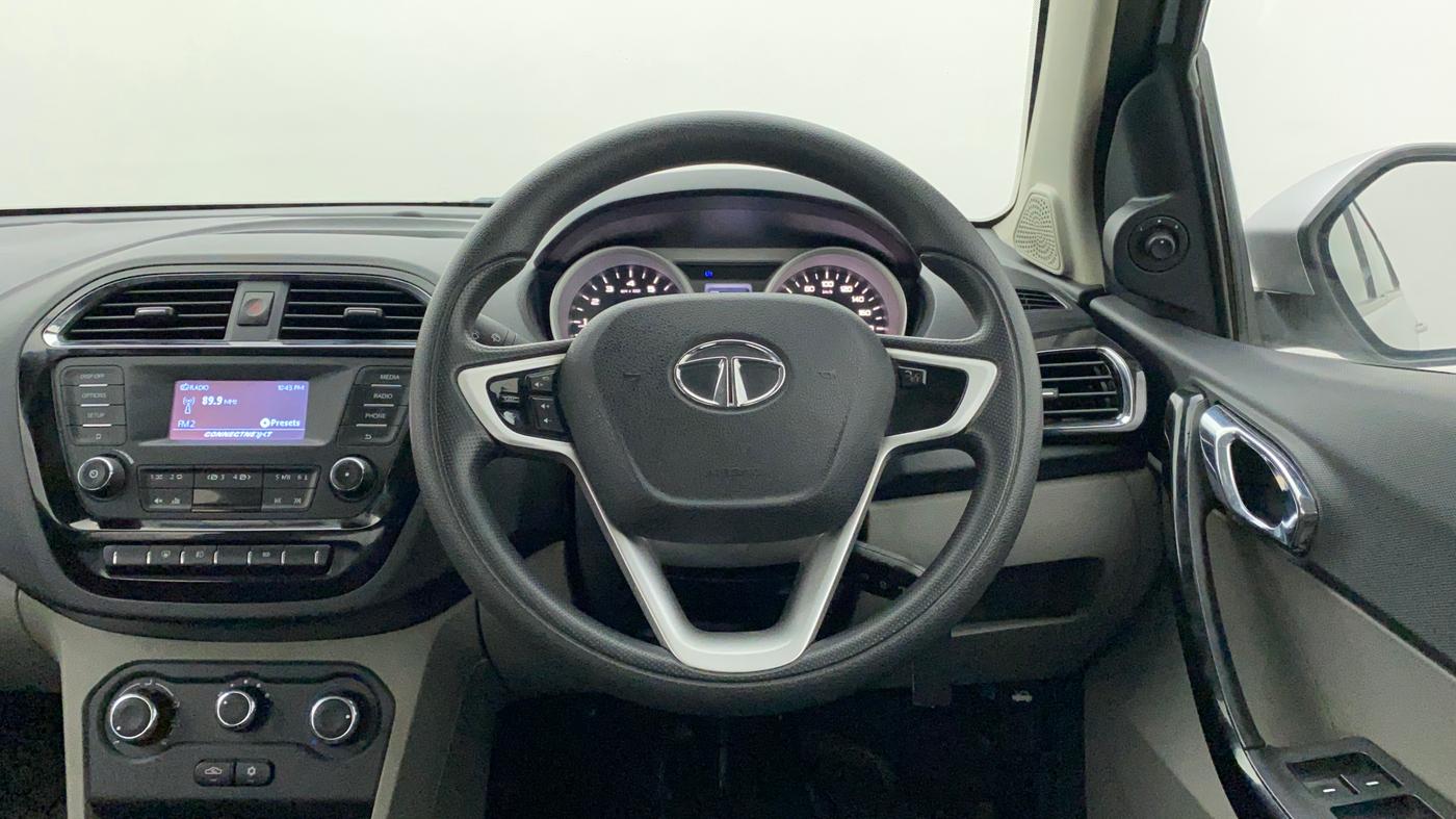 2016 Tata Tiago XZ 1.2 REVOTRON, Petrol, Manual, 27,728 km, Steering Wheel