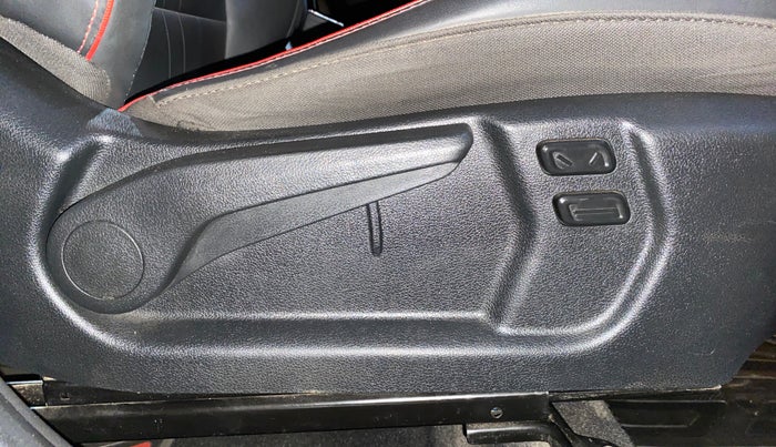 2023 Hyundai VENUE N LINE N8 1.0 TURBO DCT, Petrol, Automatic, 10,559 km, Driver Side Adjustment Panel