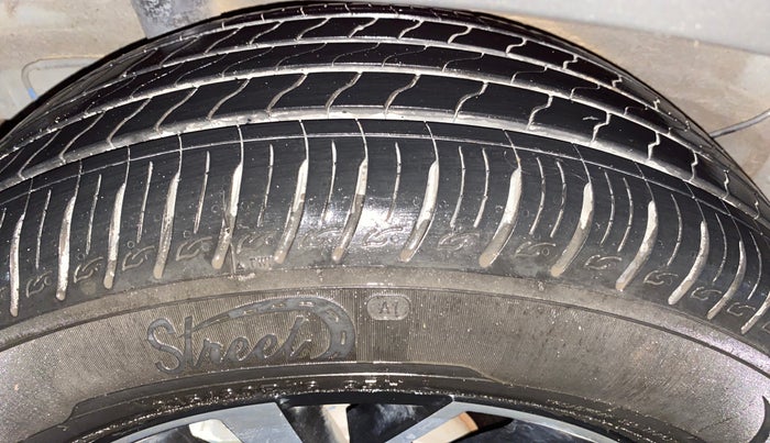 2023 Hyundai VENUE N LINE N8 1.0 TURBO DCT, Petrol, Automatic, 10,559 km, Right Rear Tyre Tread