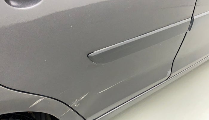 2017 Maruti Swift VXI ABS, Petrol, Manual, 70,366 km, Right rear door - Minor scratches