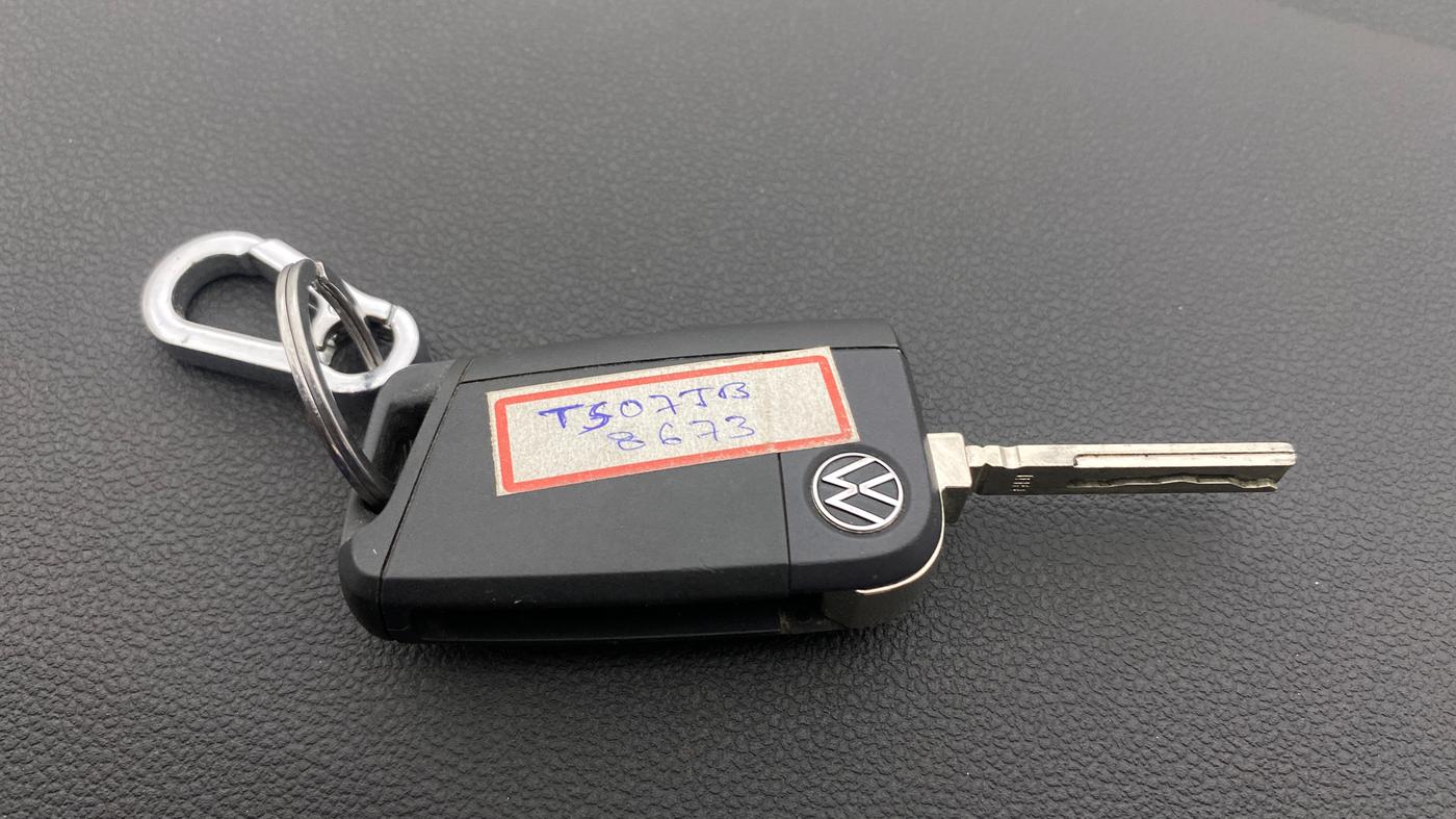2022 Volkswagen TAIGUN COMFORTLINE 1.0 TSI MT, Petrol, Manual, 26,608 km, Key Close Up