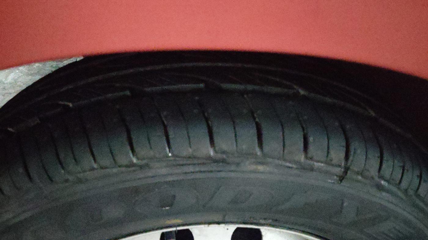 2013 Hyundai Eon ERA +, Petrol, Manual, 35,206 km, Left Front Tyre Tread