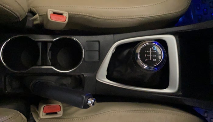 2016 Toyota Corolla Altis GL PETROL, Petrol, Manual, 54,685 km, Gear Lever