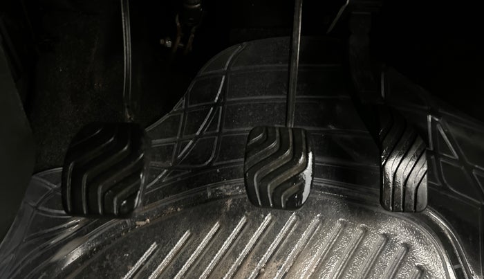 2015 Renault Kwid RXT 0.8, Petrol, Manual, 56,501 km, Pedals