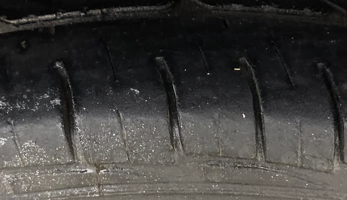 2013 Maruti Alto 800 LXI, Petrol, Manual, 84,299 km, Left Rear Tyre Tread