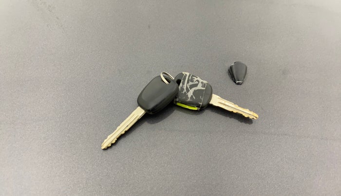 2016 Maruti Alto 800 LXI, Petrol, Manual, 70,174 km, Key Close Up