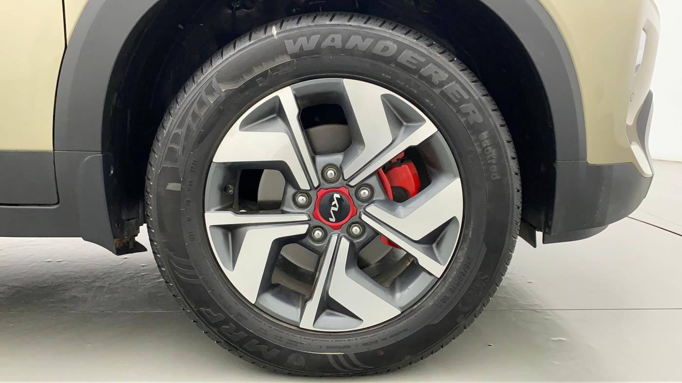 2021 KIA SONET GTX PLUS 1.5D  AT, Diesel, Automatic, 39,565 km, Right Front Wheel