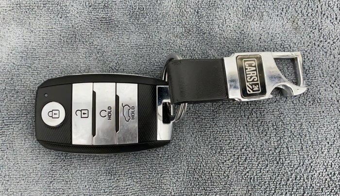 2021 KIA SONET GTX PLUS 1.5D  AT, Diesel, Automatic, 39,565 km, Key Close Up