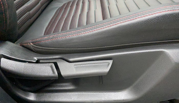 2021 KIA SONET GTX PLUS 1.5D  AT, Diesel, Automatic, 39,565 km, Driver Side Adjustment Panel