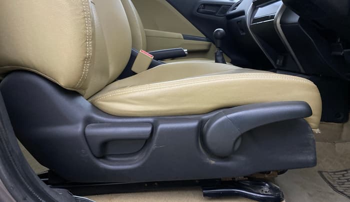 2014 Honda City 1.5L I-VTEC SV, Petrol, Manual, 42,441 km, Driver Side Adjustment Panel