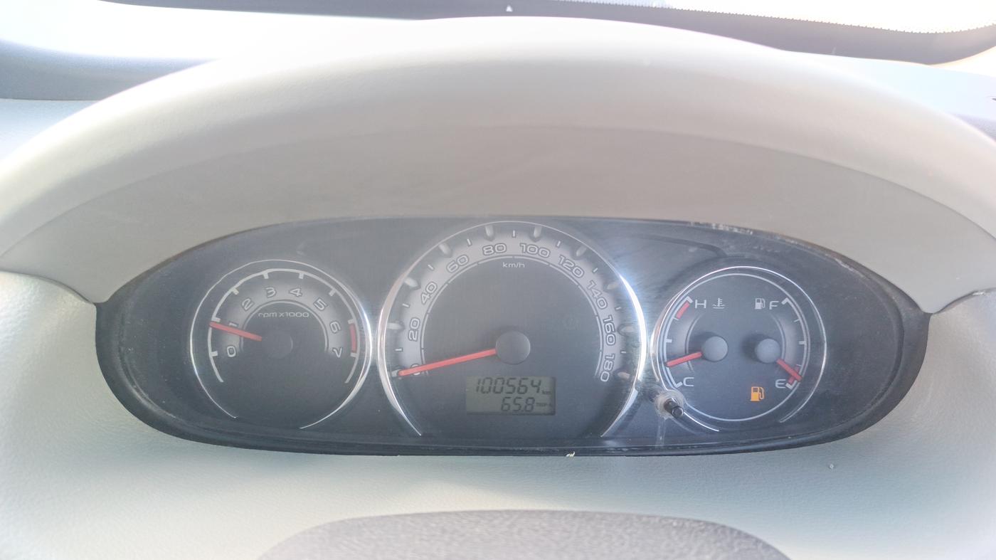 2016 Mahindra NUVOSPORT N8, Diesel, Manual, 1,00,561 km, Odometer Image