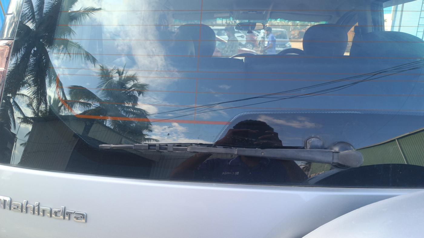 2016 Mahindra NUVOSPORT N8, Diesel, Manual, 1,00,561 km, Rear Wiper