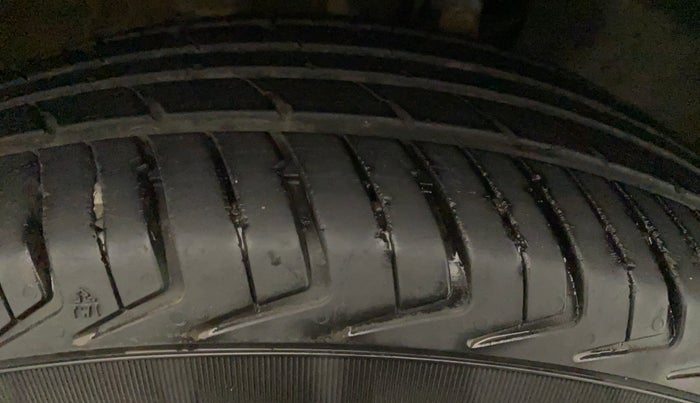 2020 Maruti New Wagon-R LXI CNG 1.0, CNG, Manual, 57,213 km, Right Rear Tyre Tread