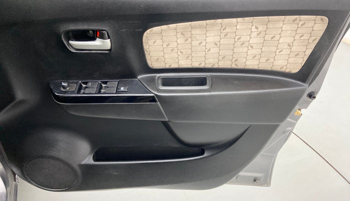 2018 Maruti Wagon R 1.0 VXI, Petrol, Manual, 63,403 km, Driver Side Door Panels Control