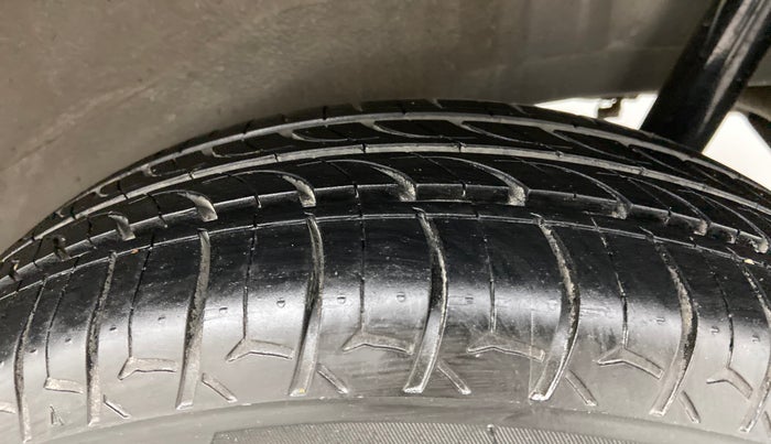2018 Maruti Wagon R 1.0 VXI, Petrol, Manual, 63,403 km, Left Rear Tyre Tread