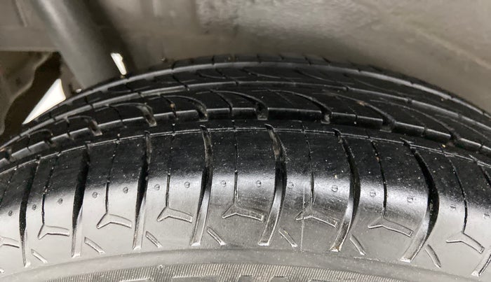 2018 Maruti Wagon R 1.0 VXI, Petrol, Manual, 63,403 km, Right Rear Tyre Tread