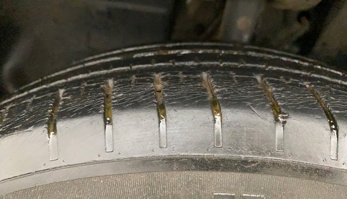 2022 Tata PUNCH CREATIVE  AMT, Petrol, Automatic, 30,128 km, Left Front Tyre Tread