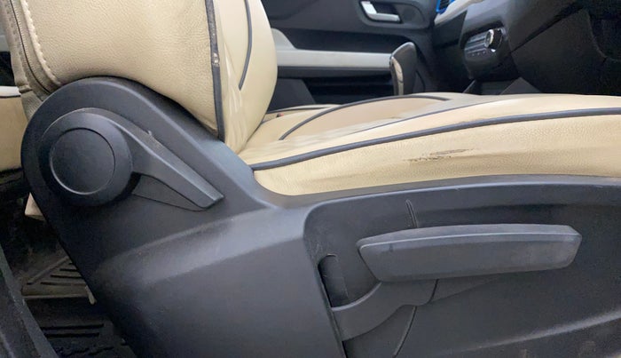 2022 Tata PUNCH CREATIVE  AMT, Petrol, Automatic, 30,128 km, Driver Side Adjustment Panel