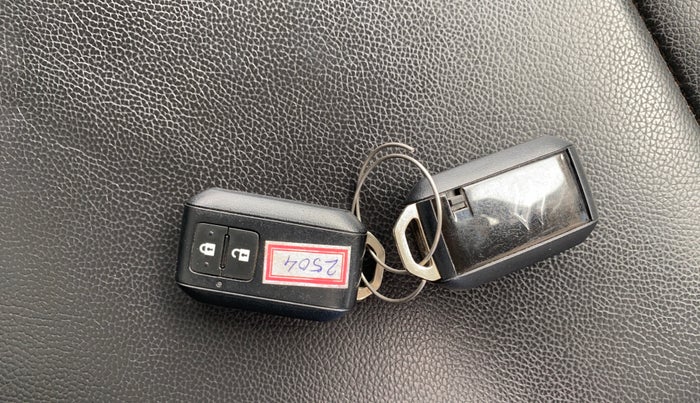 2021 Maruti XL6 ALPHA AT, Petrol, Automatic, 22,467 km, Key Close Up