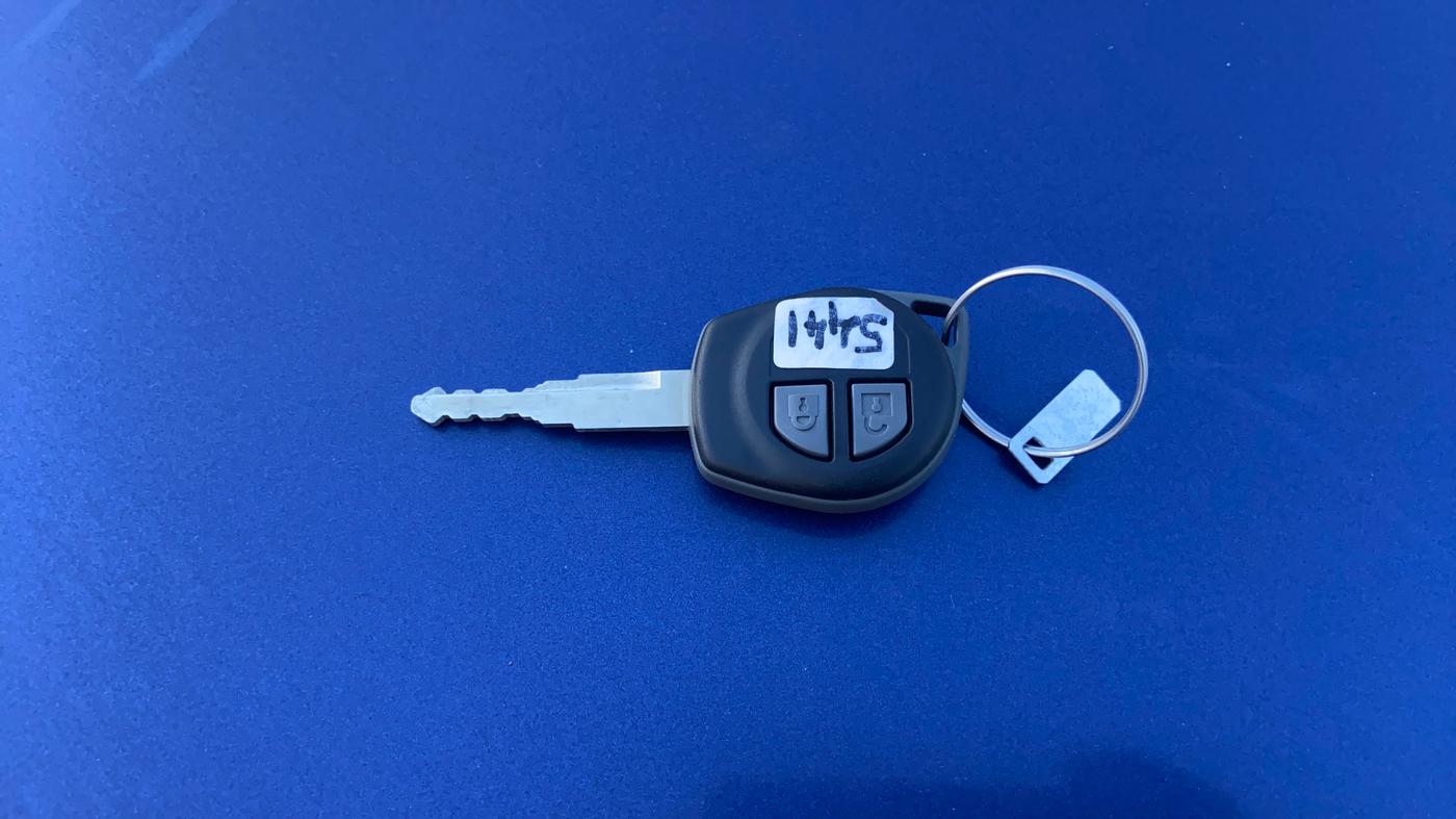 2017 Maruti Dzire VXI, Petrol, Manual, 16,041 km, Key Close Up