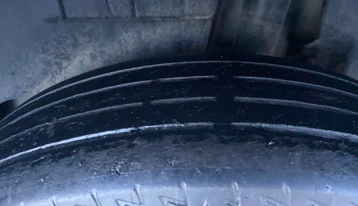 2017 Maruti Dzire VXI, Petrol, Manual, 16,041 km, Left Rear Tyre Tread