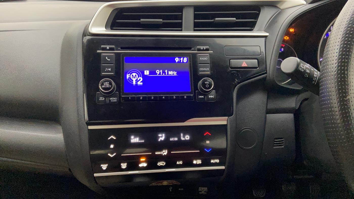 2018 Honda Jazz 1.2L I-VTEC V, Petrol, Manual, 73,005 km, Air Conditioner