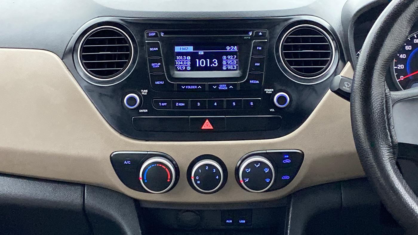 2014 Hyundai Grand i10 SPORTZ 1.2 KAPPA VTVT, Petrol, Manual, 36,584 km, Air Conditioner