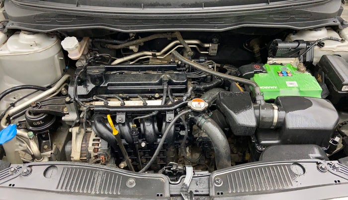 2014 Hyundai i20 ASTA 1.2, Petrol, Manual, 26,971 km, Engine Bonet View