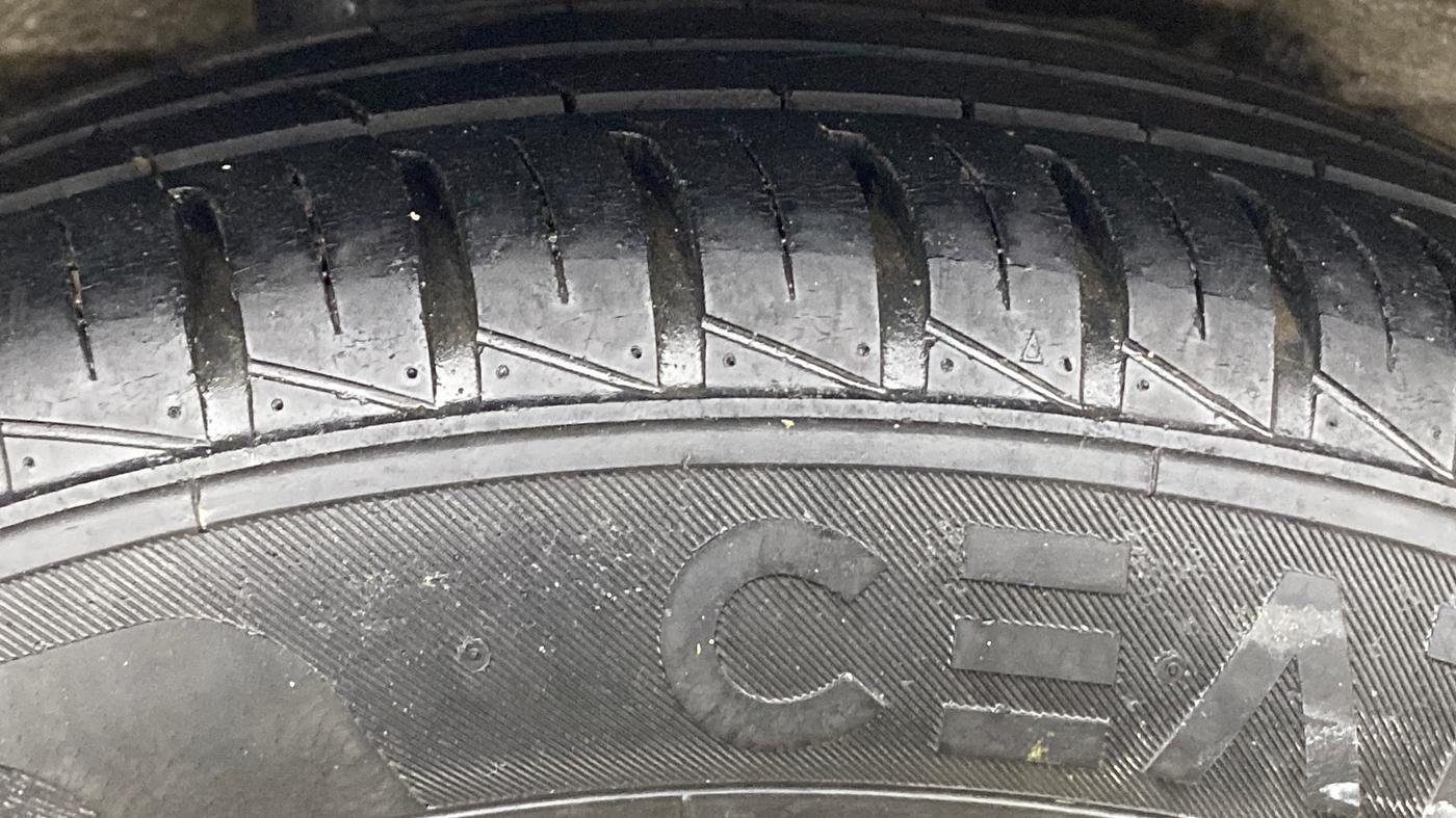 2015 Maruti Celerio VXI, Petrol, Manual, 1,29,781 km, Right Rear Tyre Tread