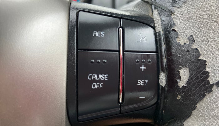 2019 Mahindra XUV500 W9, Diesel, Manual, 7,733 km, Adaptive Cruise Control