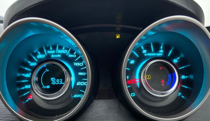 2019 Mahindra XUV500 W9, Diesel, Manual, 7,733 km, Odometer Image