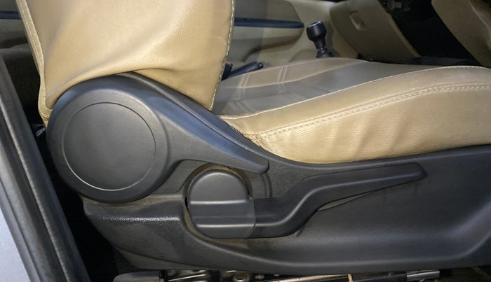 2019 Honda Amaze 1.2L I-VTEC S, Petrol, Manual, 45,848 km, Driver Side Adjustment Panel