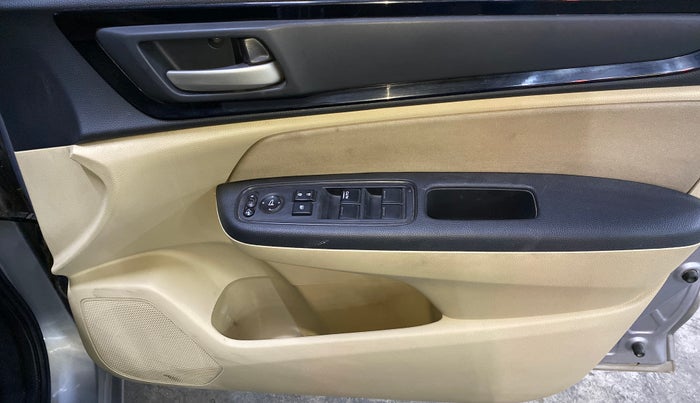 2019 Honda Amaze 1.2L I-VTEC S, Petrol, Manual, 45,848 km, Driver Side Door Panels Control