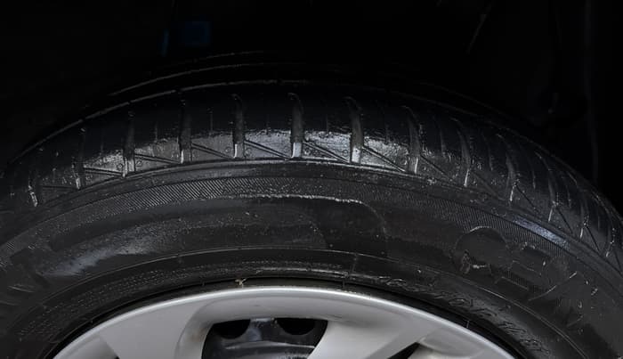 2021 Hyundai AURA S 1.2 CNG, CNG, Manual, 30,232 km, Left Rear Tyre Tread