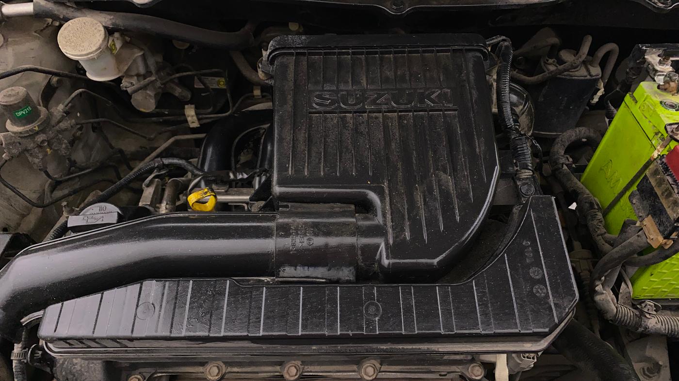 2015 Maruti Swift VXI, Petrol, Manual, 46,984 km, Engine View