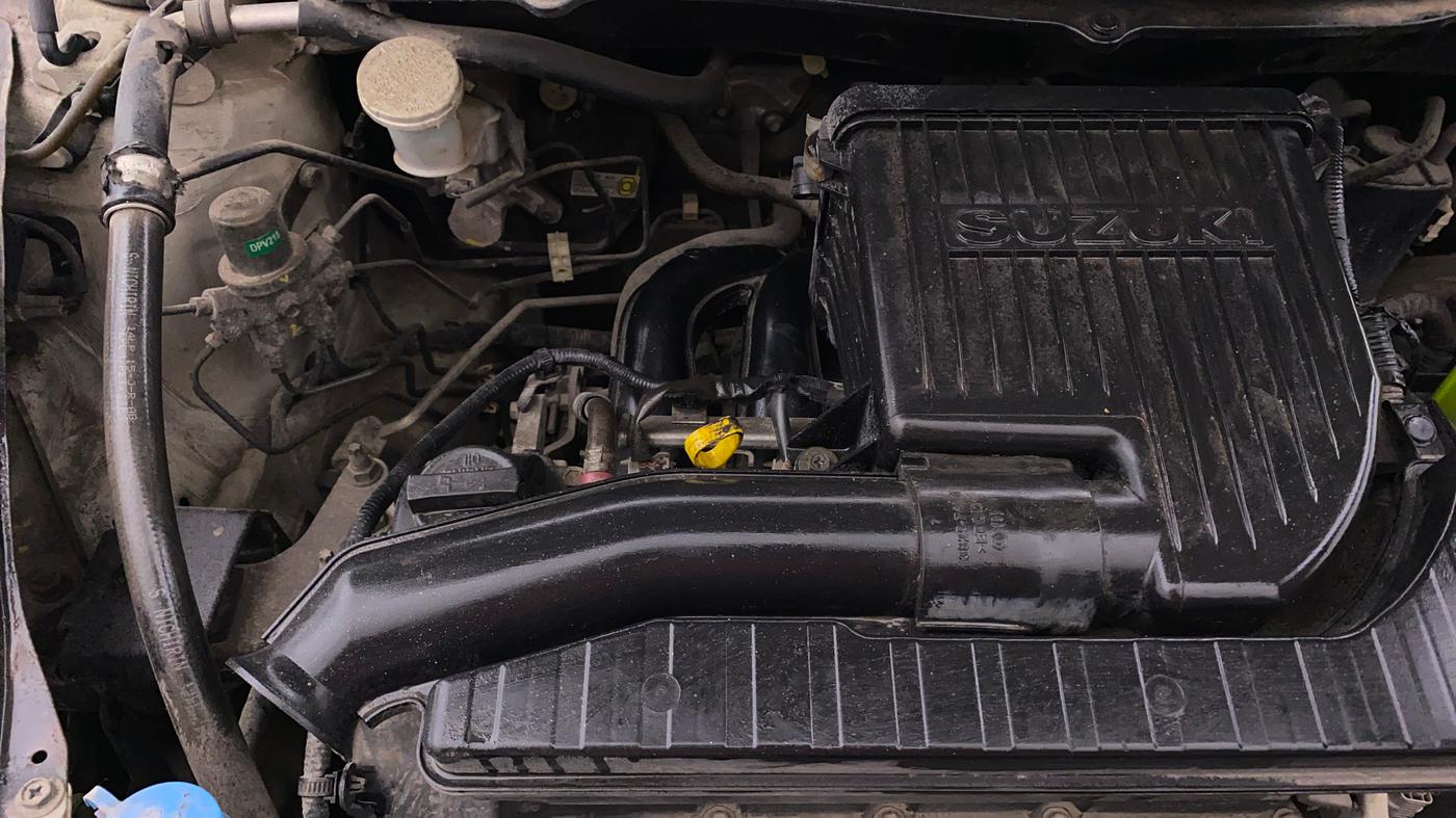 2015 Maruti Swift VXI, Petrol, Manual, 46,984 km, Engine View - Right