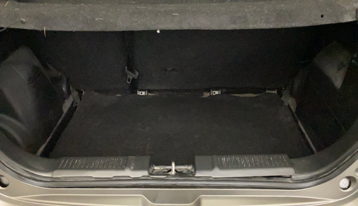 2024 Maruti Swift VXi AMT, Petrol, Automatic, 10,070 km, Boot Inside