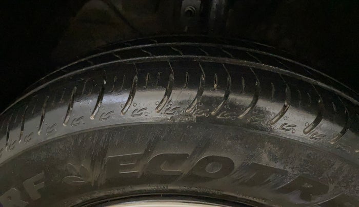 2024 Maruti Swift VXi AMT, Petrol, Automatic, 10,070 km, Left Front Tyre Tread